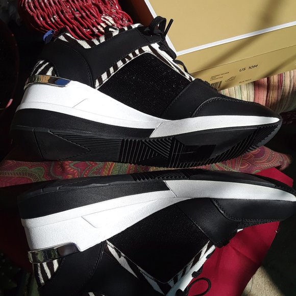 Michael Kors Georgie Calf Hair Trianers. - Picture 6 of 12